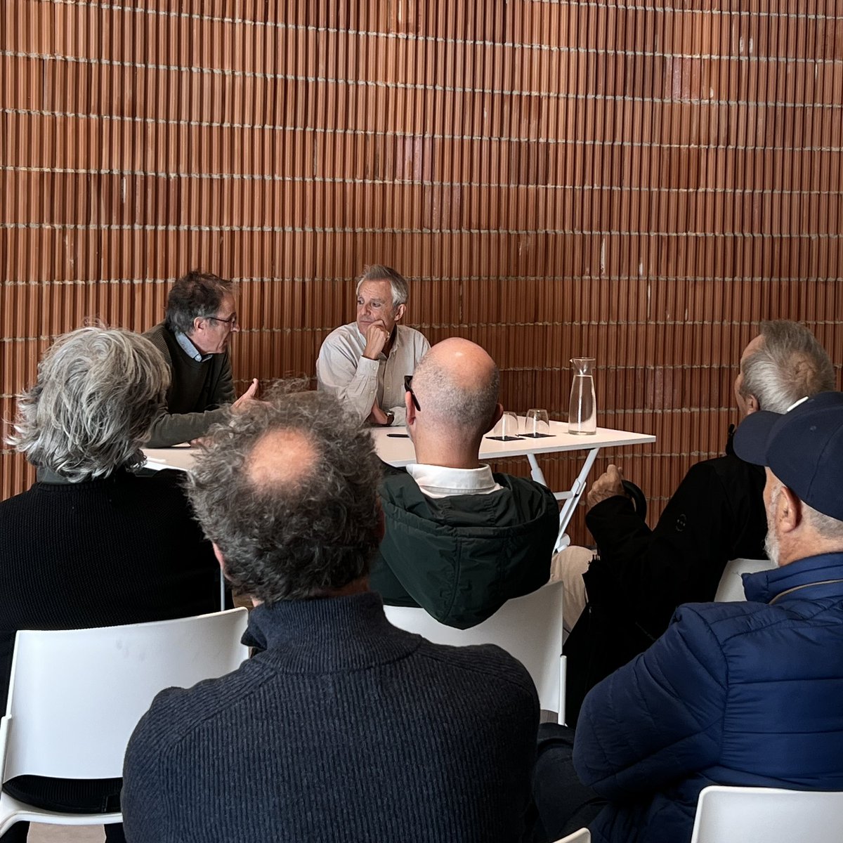 Por su contribución a la cultura y su sensibilidad a la hora de hacer partícipes a los profesionales de la arquitectura de sus proyectos culturales. Premio Olaguibel para Gorka Basterretxea. #olaguibel #arquitecturaycultura