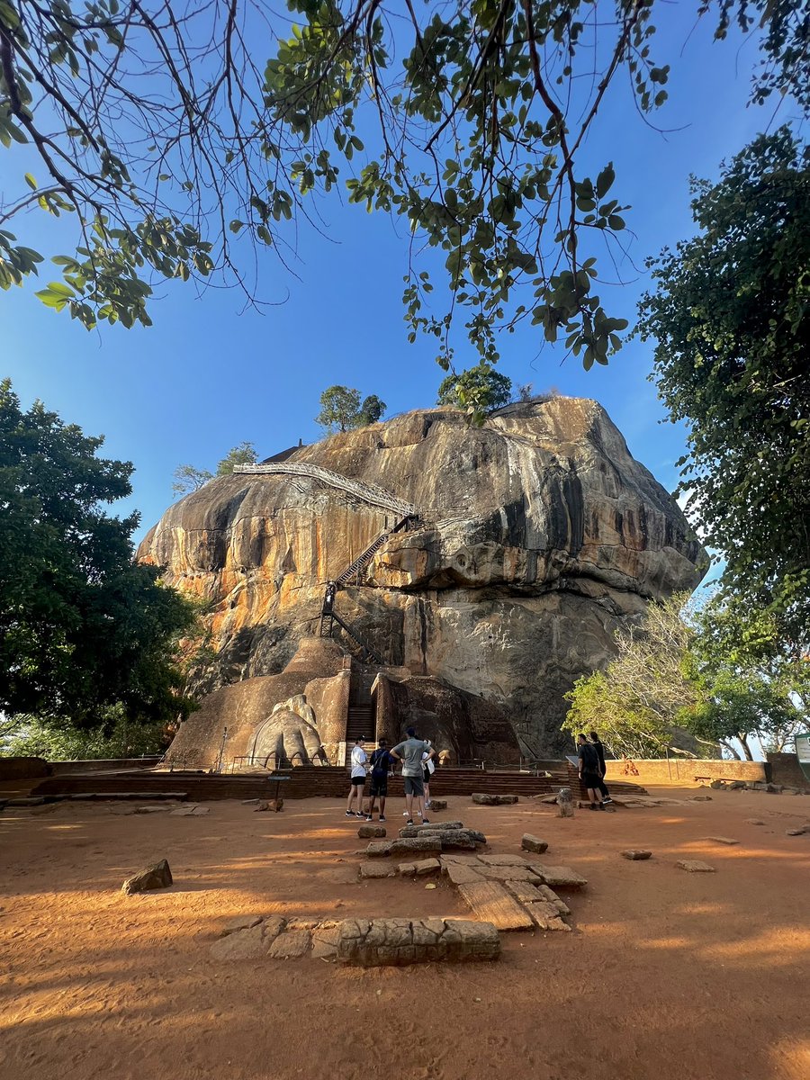 PetiteBlondine's tweet photo. Went to Sri Lanka. Wrote about it for The Independent: https://t.co/VeQH5TL0wu https://t.co/I10qCrqGhA