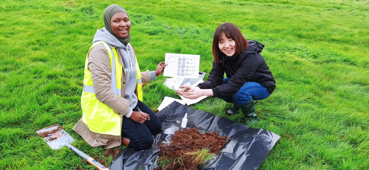 So fun to be back in the field today with enthusiastic <a href="/SciencesNCL/">Sciences at Newcastle</a> MSc students! And great to have <a href="/OmniaElshorbag3/">Omnia Elshorbagy</a> along to help!