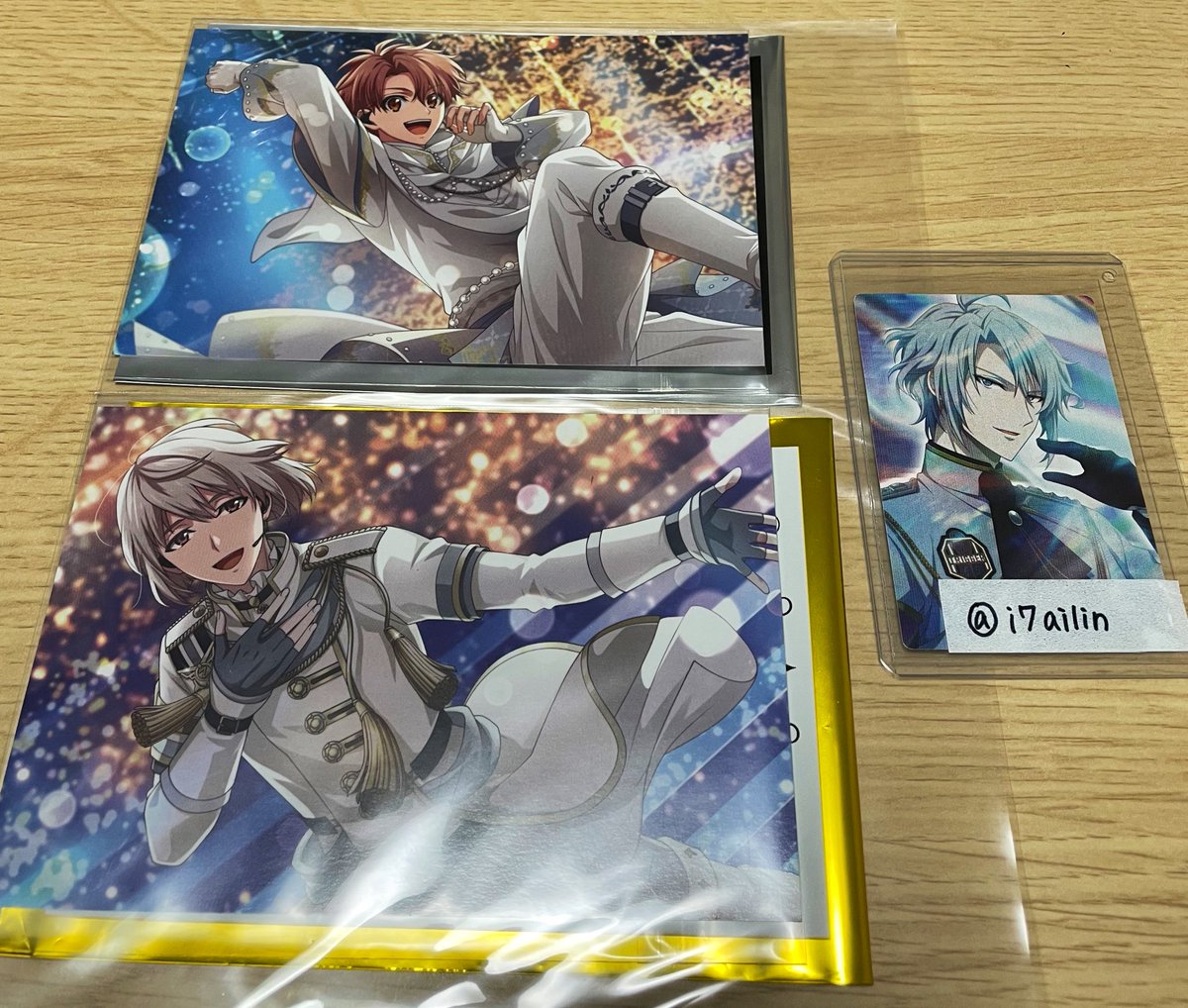i7ailin's tweet photo. [交換]ムビナナ入場者特典

[譲]
①メカセ　　⭐︎楽　大和
②ビジュカ　⭐︎楽　ナギ
③ポスカ　　三月　巳波

[求]
ビジュカ　⭐︎天　⭐︎壮五　トウマ

⚠︎  ⭐︎⇔⭐︎同士の交換優先(天最優先)
      郵送にて交換・異種交換可

※お返事にお時間頂く場合がございます
お気軽にお声掛け下さい https://t.co/RQdvuUzFxe