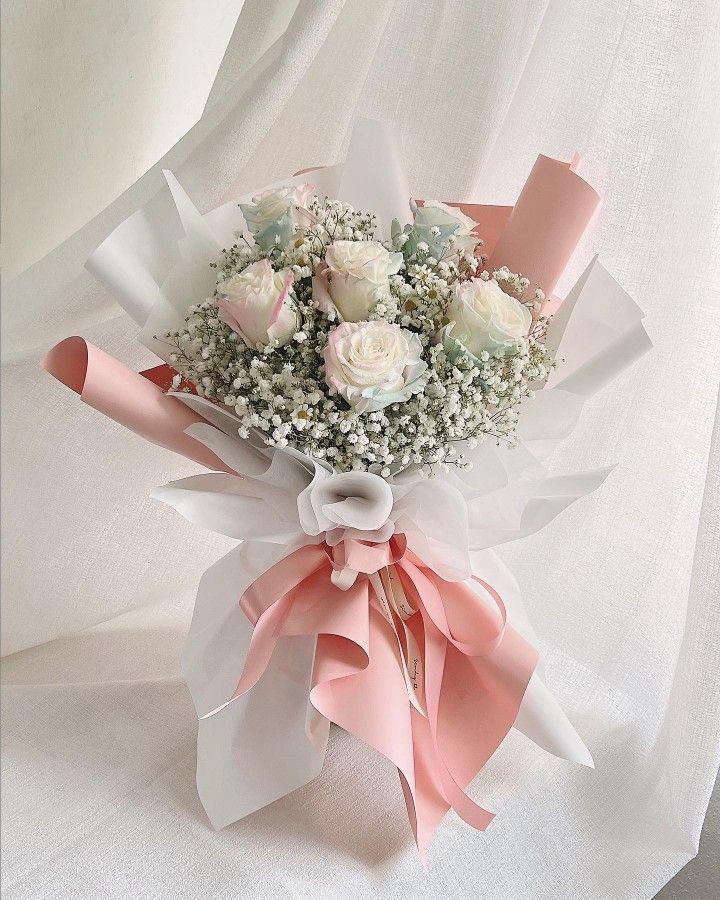 yermicese's tweet photo. @sserapalais selamat comeback cantik-cantikku! semoga comeback kali ini lebih sukses ya dan bisa segera bawa pulang penghargaan, semangat promonya!💐
#PerfectNight_OutNow
#LESSERAFIM_PerfectNight https://t.co/zesqkSQNmD