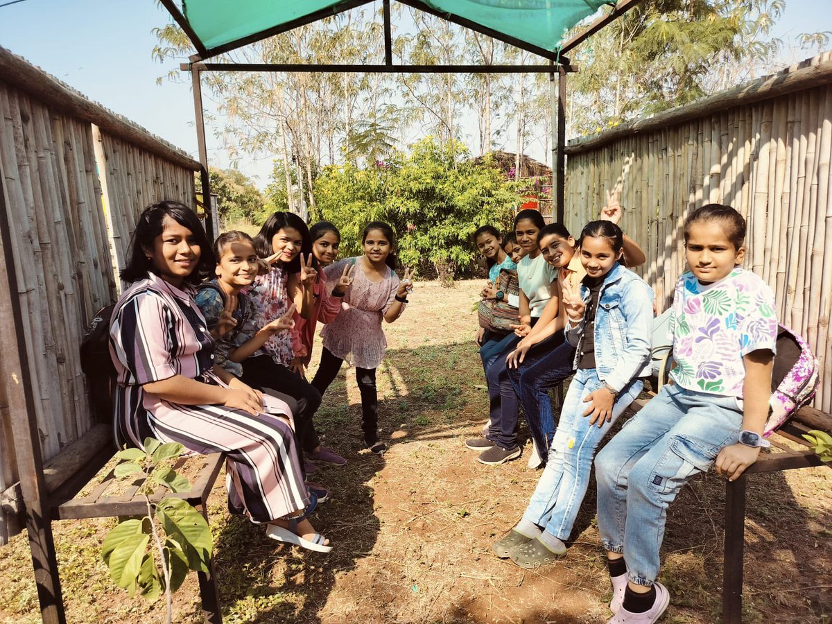 tillusagro's tweet photo. Exploring the wonders of village life and farm with the bright minds of KLE English Medium School @tillusagrotourism #ecotourism #picnic #schoollife #outdoorfun #educationaltrip #fieldtrip #solapur #camping #sportszone #schoolmemories https://t.co/0rERrahN4j