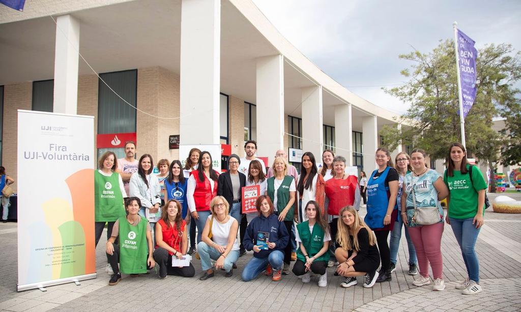 PVSCV's tweet photo. 📸 Aquest dijous la #PVCV va participar també a la XII Fira UJI-Voluntària, celebrada a l'Àgora de la @UJIuniversitat
💪📚 Continuem treballant pel voluntariat i formant persones #voluntariado #HazVoluntariado https://t.co/pIH2LV2w5K