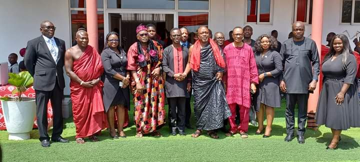 NIBGHANA's tweet image. A team from National Investment Bank (NIB) led by Managing Director, Mr Samuel Sarpong and Deputy Managing Director , Mr Tweneboa Kodua Fokuo at the final funeral rites of the late Ga Manye, Naa Dedei Omaedru III.
#NIB
#courtesycall
#OurCondolences
#NIBYourbusinessisourbusiness