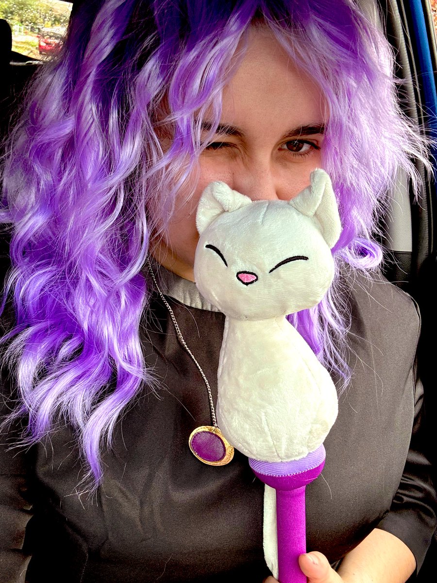 SuperGirlKels tweet media