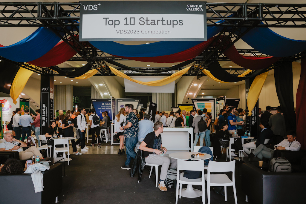 entrii.es tweet media