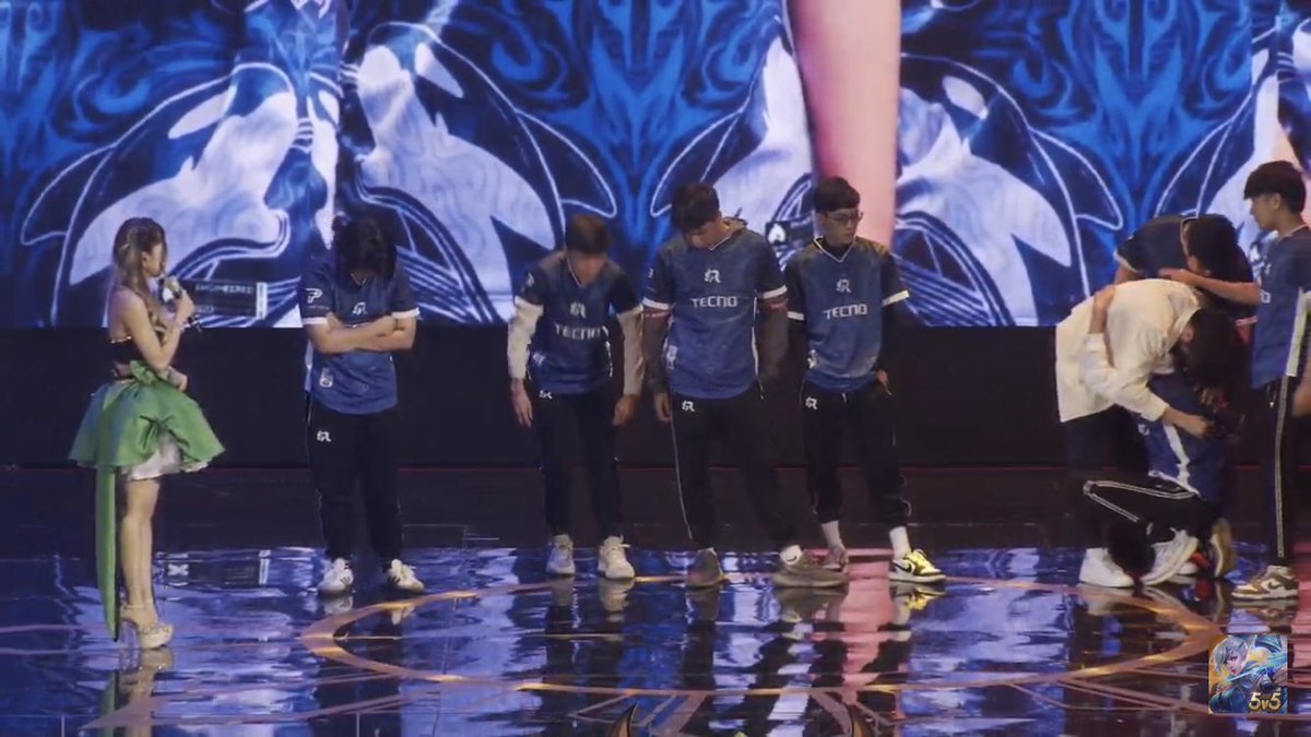 brokenvessel017's tweet photo. GG RSG!

Nathzz really did his best.  Felt bad for him. I was really hoping for them to be part in M5. Tho for me, Nathzz would always be one of the 3 strongest exp laner in PH.

Echo VS Blacklist again tomorrow.

#GGRSG
#MPLPHS12
#PinasLangMalakas https://t.co/ZIUBfvwaH1