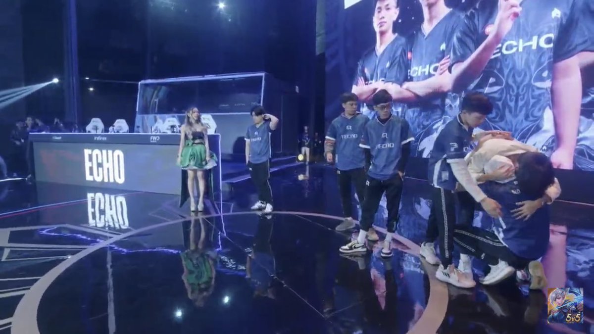 brokenvessel017's tweet photo. GG RSG!

Nathzz really did his best.  Felt bad for him. I was really hoping for them to be part in M5. Tho for me, Nathzz would always be one of the 3 strongest exp laner in PH.

Echo VS Blacklist again tomorrow.

#GGRSG
#MPLPHS12
#PinasLangMalakas https://t.co/ZIUBfvwaH1