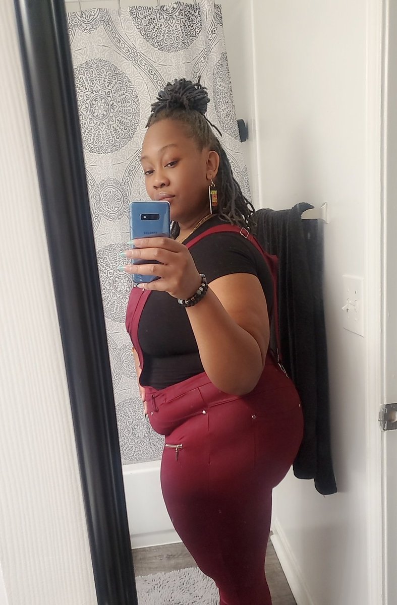 dumplinthick's tweet photo. It's an amazing day to be alive. Whew. Enjoy this day luvs Be safe stay blessed mind ya 1s and stay dangerous.
#90sEdges #flygirlworld #SunShyne #BigE https://t.co/cRnd2Ulk8v