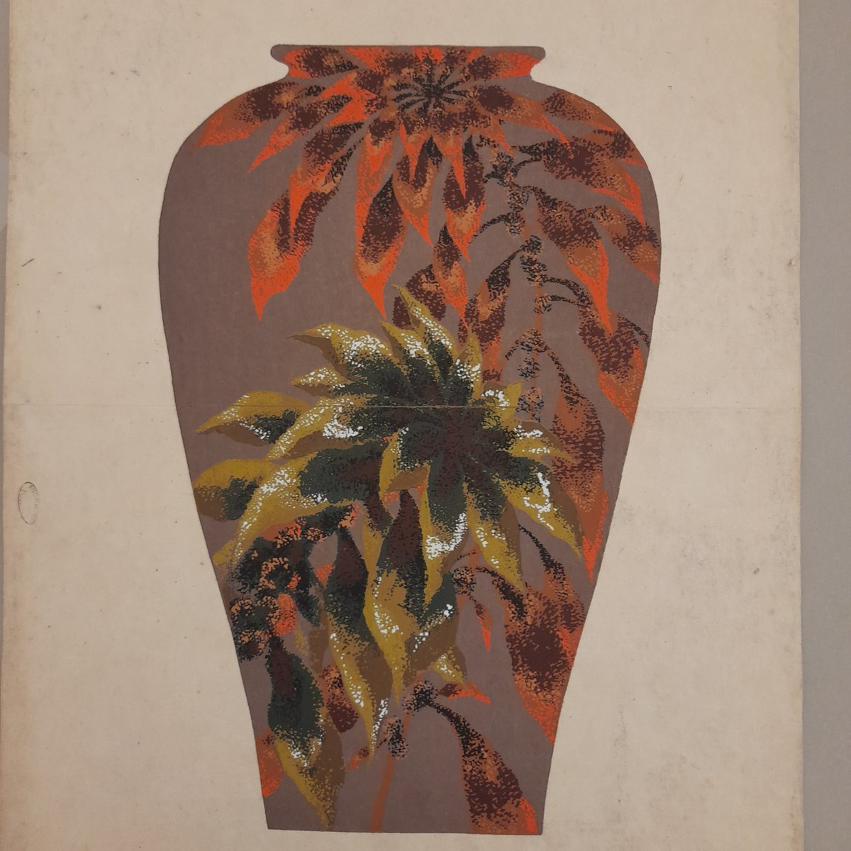 Vases japonais sur des planches d'impression pour un projet de publication, vers 1920, à voir avec de superbes motifs textiles japonais dans la boîte : RES ICO 7979 Plano GF
#ceramique #vase #japon #artisanat