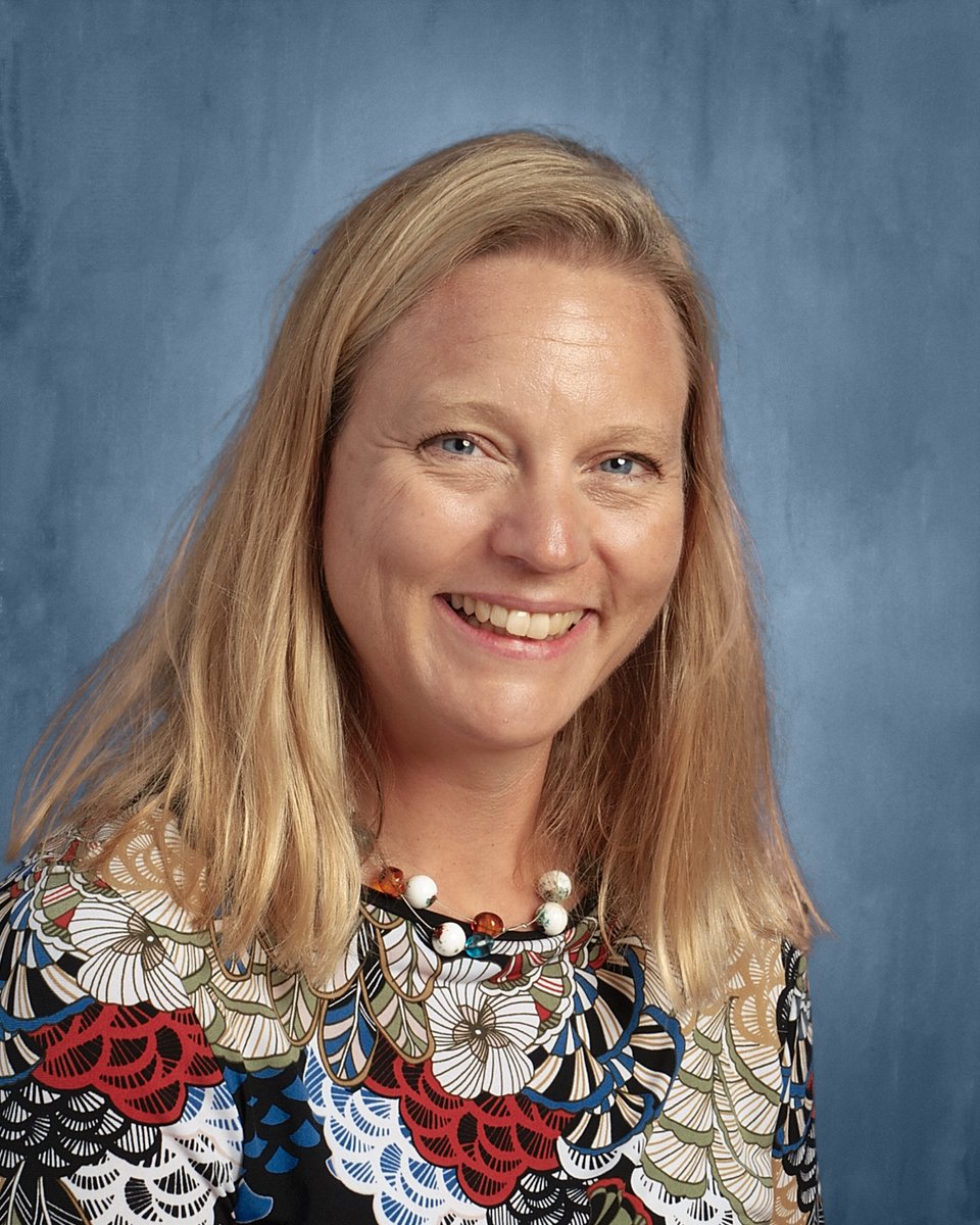 🎉Congratulations to Lottie Peppers of Apex Friendship HS for being honored by the American Chemical Society with the 2023 NC-ACS High School Award for Excellence in Science Teaching!🌟 We love her dedication and are grateful for her contributions to science education.