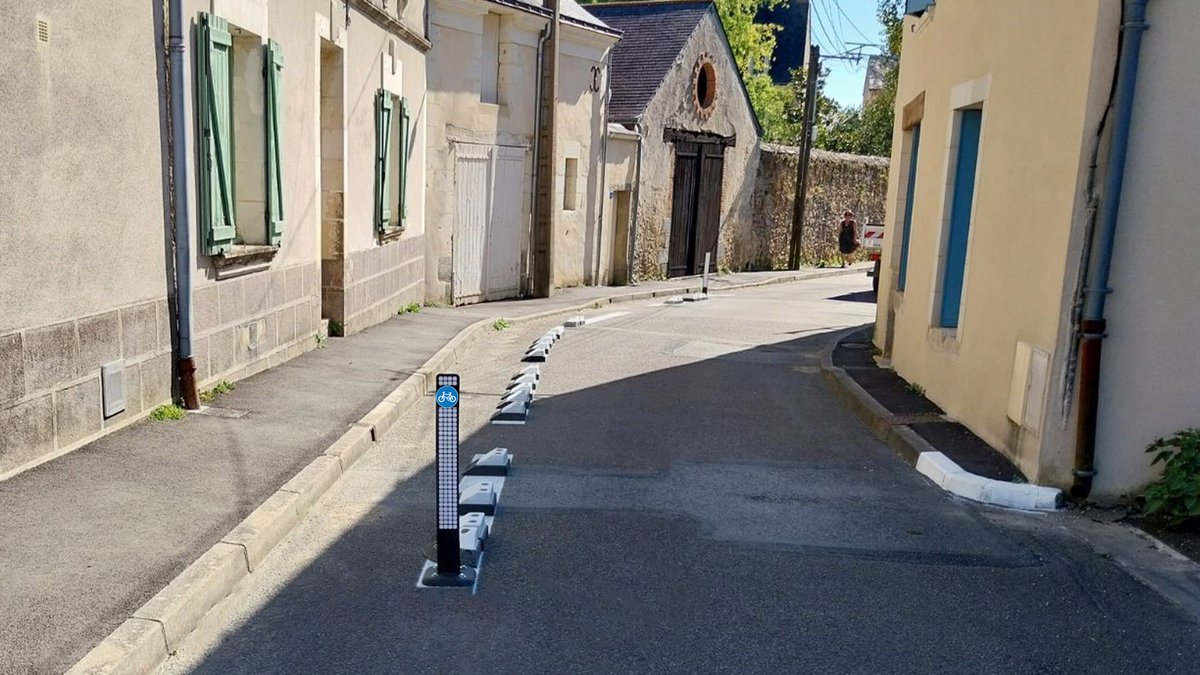 ziclasolutions's tweet image. The Pointer® delineator has a retroreflective stripe that can be customized in various colors or integrated with traffic signs to meet the requirements of each city. Know more about the Pointer® delineator at eu1.hubs.ly/H05YY660
#completestreets #greentech #ecodesign