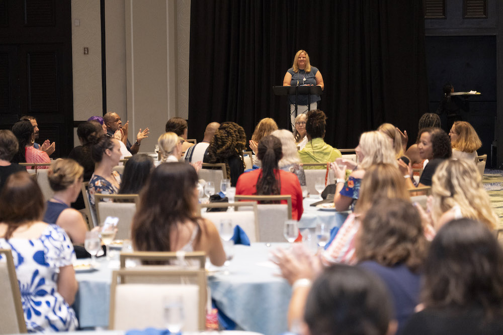 In honor of today as the last Clinical Scholars #FellowFriday, please share a photo or reply with your favorite CS memory! 💜

Pictured is our <a href="/RWJF/">RWJF</a> Program Officer <a href="/SallieG22/">Sallie George</a> welcoming &amp; congratulating all the alums who gathered at our final convening in Puerto Rico. #FF