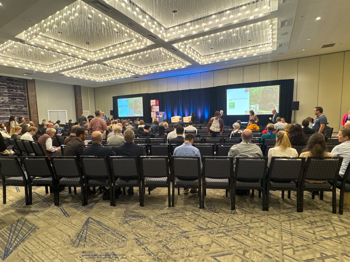 The buzz is building literally - as #SCTExpo23 attendees fill the seats to hear @kec4saferhealth give the James Read Memorial Lecture at #SCTExpo23.