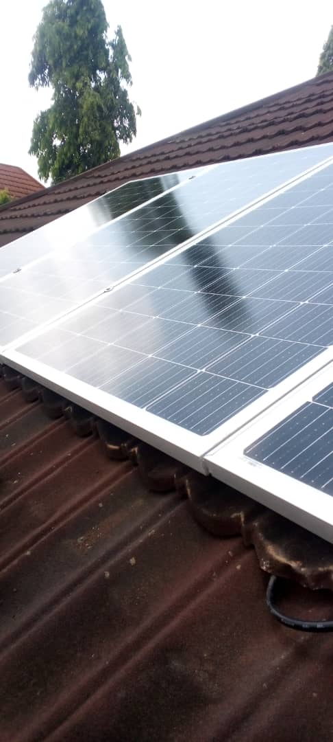 KmtSolar's tweet photo. Newly installed solar system at Keson Multi-link Technologies (KMTSOLAR)
We also sells all solar products such as SOLAR INVERTERS, SOLAR BATTERIES, SOLAR PANELS ETC ALSO SOLAR INTALLATION BY OUR PROFFESSIONAL ENGINEERS.

CALL US NOW
+2348132229686

Visit
#kmtsolar https://t.co/JADrsbdMRP