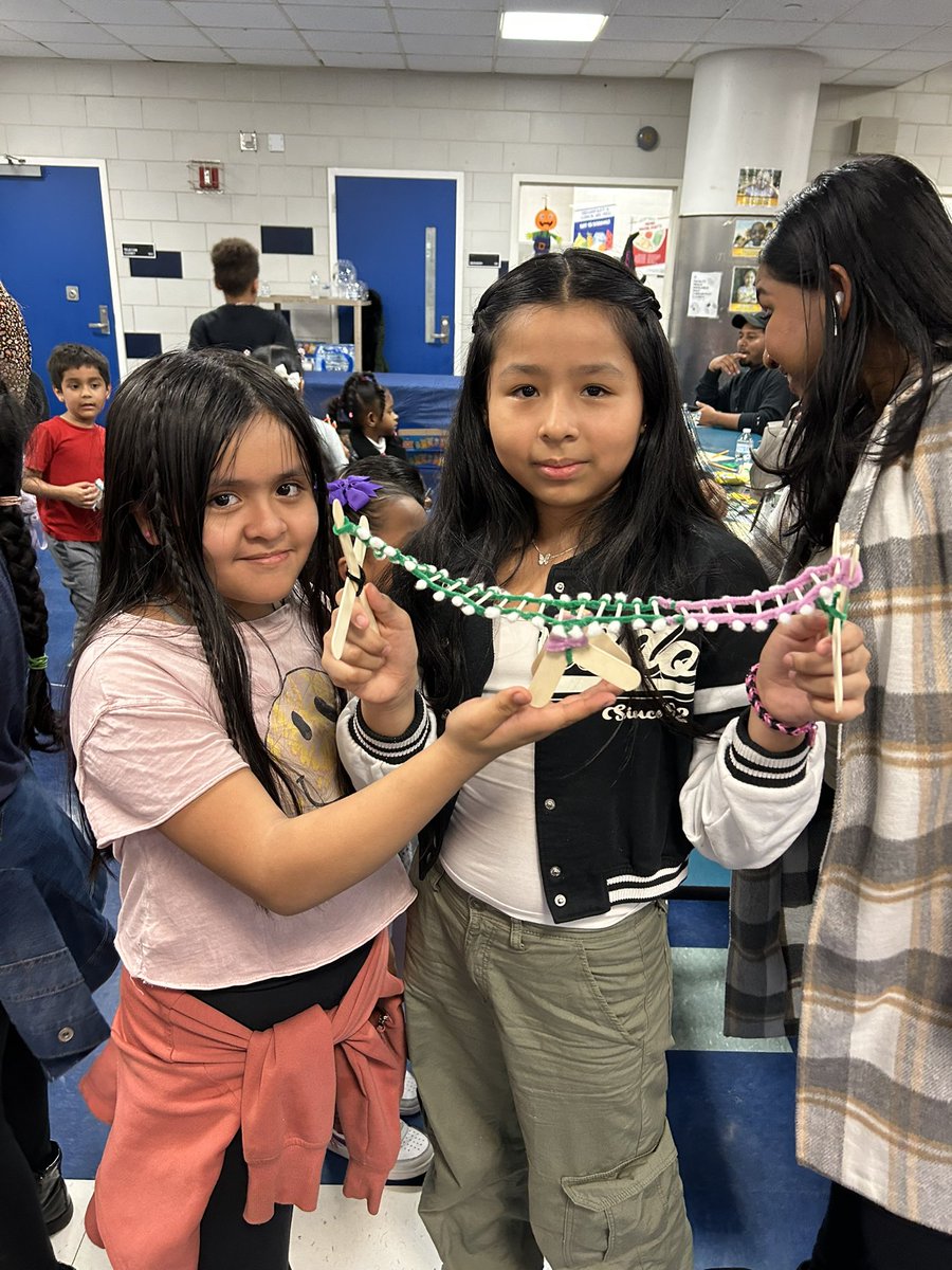 100qPs's tweet photo. Thank you to all of our P.S. 100 families who joined us for Halloween STEM night! We are so lucky to have such an engaged and supportive school community! @D27NYC @NYCSchools https://t.co/Y5RQK5WZc7