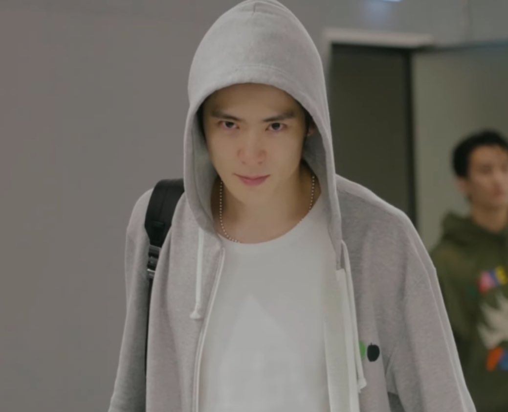 yunotized's tweet photo. jaehyun walking and staring into the camera 😭 https://t.co/XI7kZ6x2jQ
