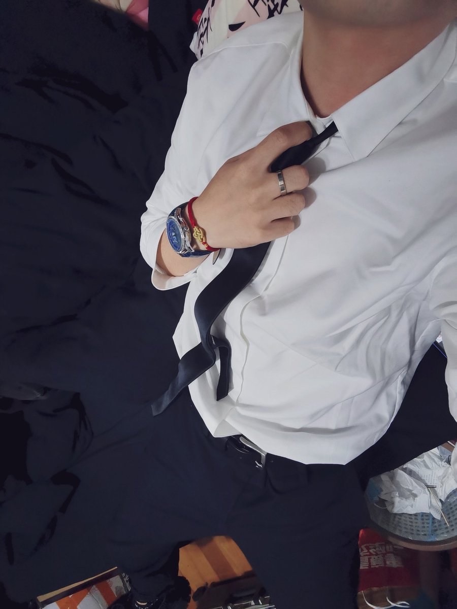 BTTBadboy's tweet photo. 制服诱惑
有人来扒吗😈 https://t.co/upW2SX2cgl