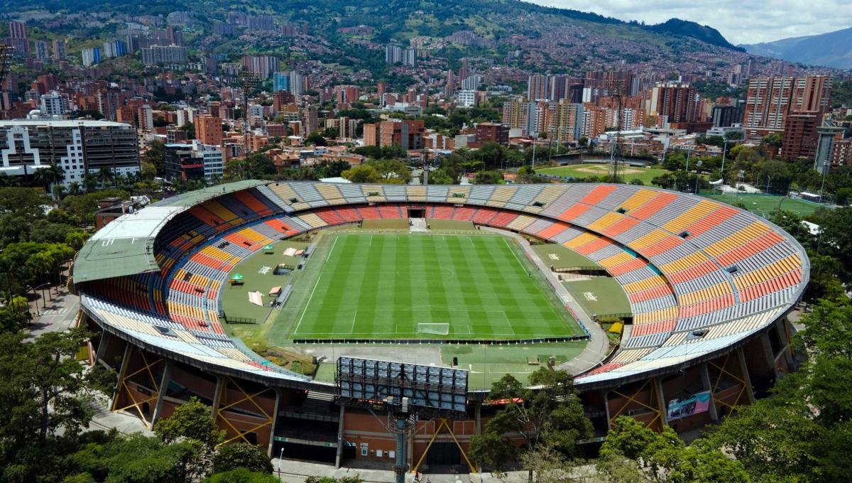 cami_torres_j's tweet photo. Nemesio, Atanasio, Pascual, Alcid, Murillo...
¿De dónde vienen los nombres de los estadios de ⚽️ en Colombia 🇨🇴?
¿Cuál es la historia de cada uno de los nombres de los 28 Estadios que sirven de casa para los equipos que juegan en la A y en la B en el FPC?
Siga y salga de dudas... https://t.co/AGrlTGrVns