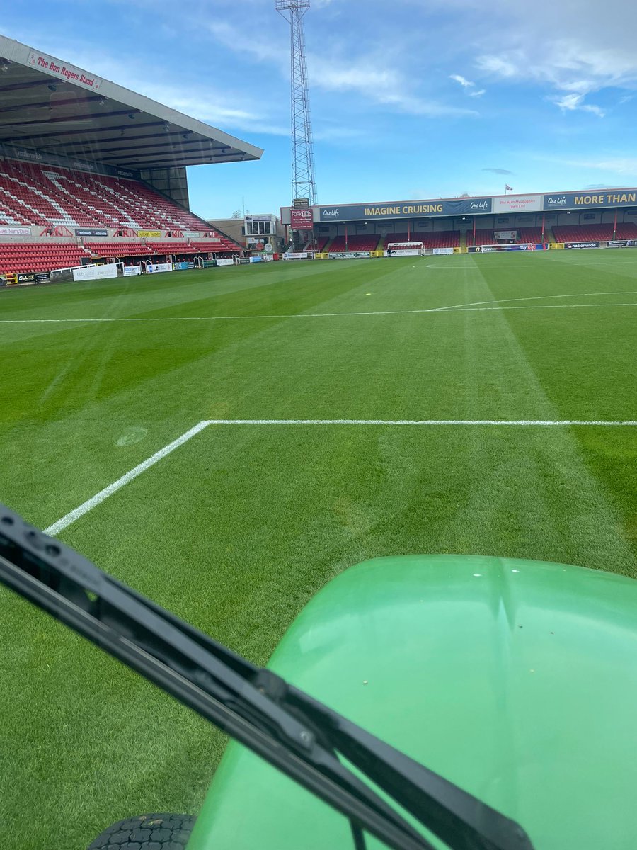 EcosolTurfcare's tweet photo. Great to be back this morning @Official_STFC with our verti-drain 7416. This machine is essential for aeration and de-compaction for any playing surface. #vertidrain #footballpitch #aeration #decompaction #maintenancework #SwindonTown #swindontownfc https://t.co/0hBCx8PmPn