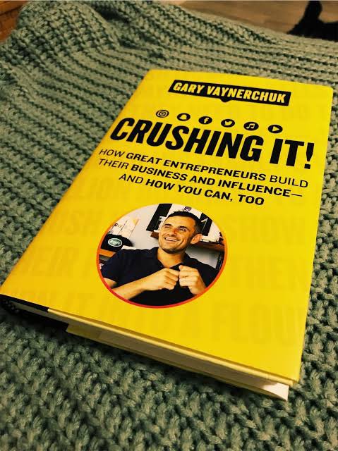 मला दिवसाची सुरवात नव्याने positive आणि trendy विचारांनी सुरु करण्यासाठी Crushing It! By Gary Vaynerchuk ह्या पुस्तकातून उपयोगी पडलेलं वाक्य - 'तुम्ही कोण आहात आणि तुम्ही काय करता यात यापुढे फरक नसावा.'
