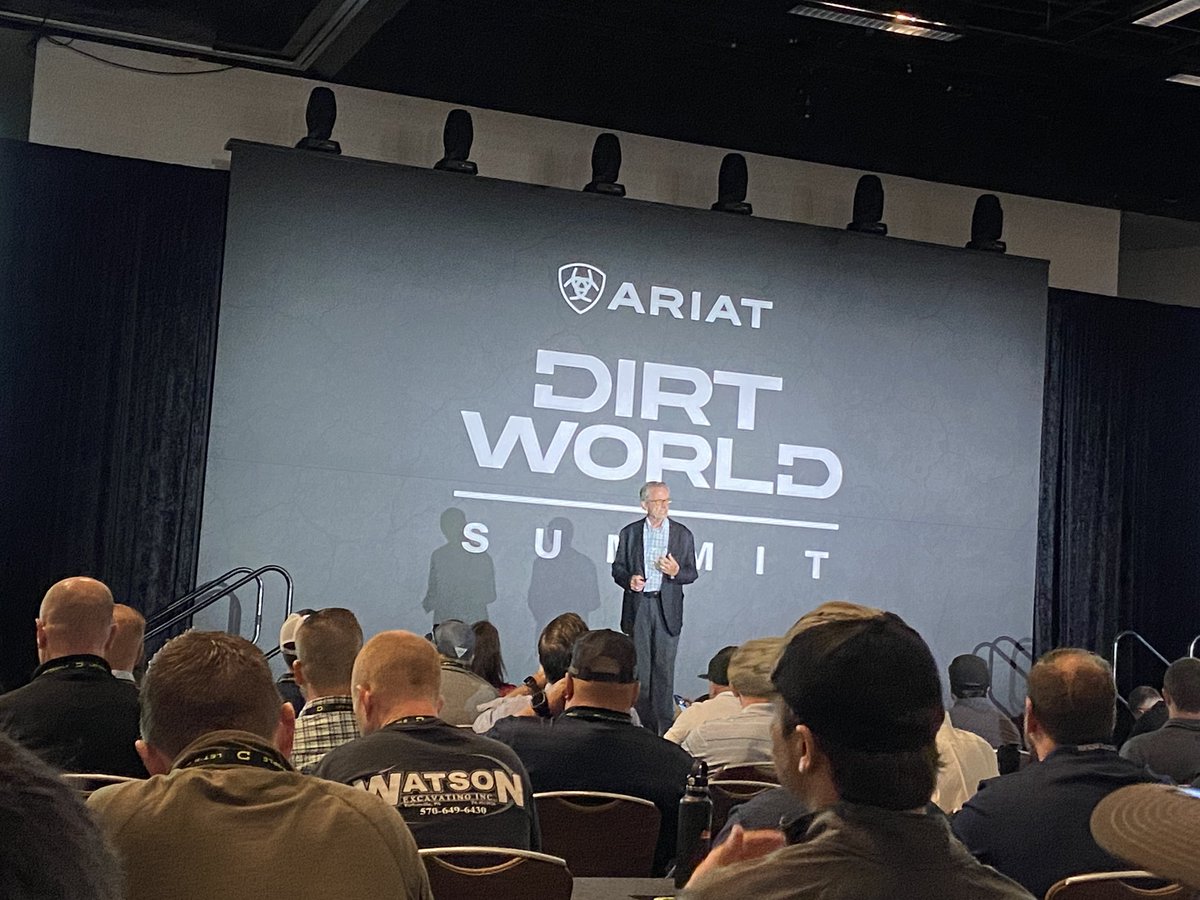 LoriDitoro's tweet photo. Day 3 of @Ariat #DirtWorldSummit kicks off with Bob Chapman talking about truly human leadership and says there is a skill to caring. @4ConstructnPros @EquipmentToday #BuildWitt https://t.co/oXSV7LcVm7