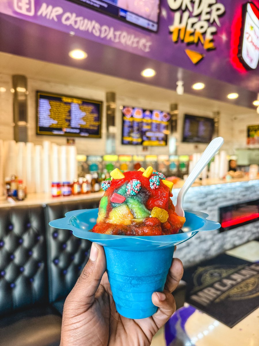 DubbsGrubs's tweet photo. Pulled up on my favorite daq shoppe. 

- Crawfish Mac &amp; Oxtail Pasta eggrolls 
- Ramen boil
- Water Ice 
- Daqs 
- Gumbo 
- Catfish, Oxtails &amp; more. 

📍Mr Cajun's Daquiri 
471 Marketplace Blvd Forney Tx https://t.co/cYDmLSjQ1o