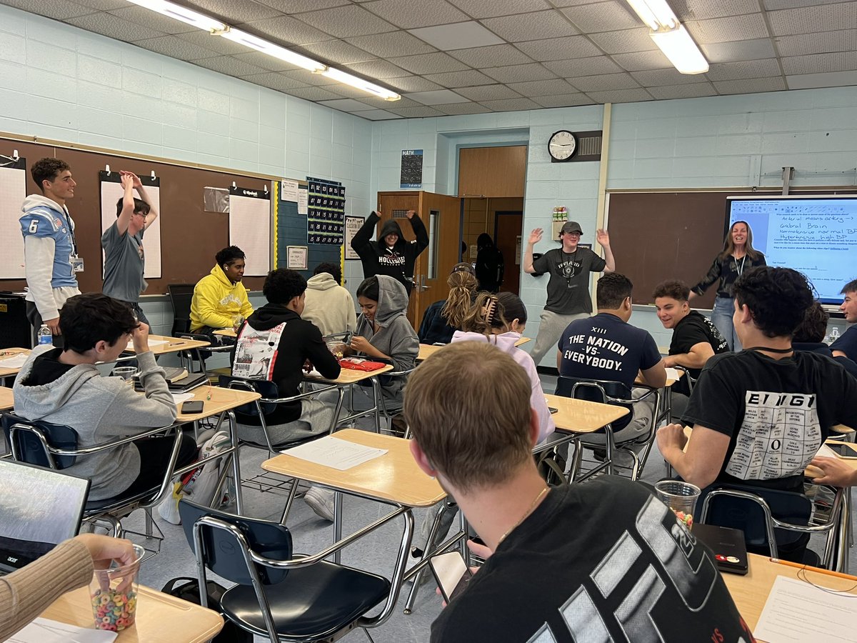 Taramauer's tweet image. Students in Math In Society are exploring “Working Under Pressure” as they explore the heart rate factor while examining their heart rate, doing jumping jacks, and performing a Fruit Loops on a string task. @rinaldim13 @OSchoolsPR @TeachMitch @DianeProvvido #ThisIsOSD #OHSMath