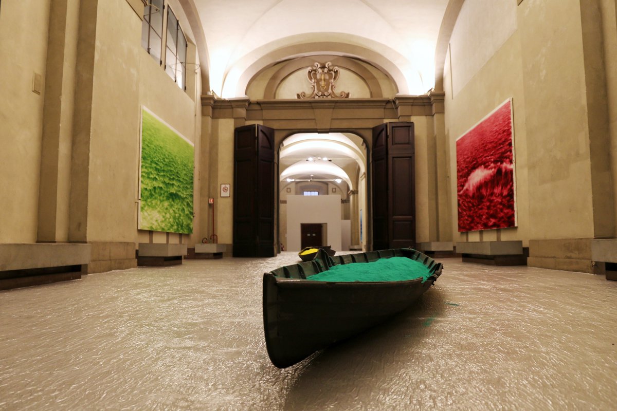 #OpeningToday a Palazzo Medici Riccardi la mostra Viaggio di Luce, Parmiggiani Herrero, un progetto del #MuseoNoveceto a cura di Sergio Risaliti.