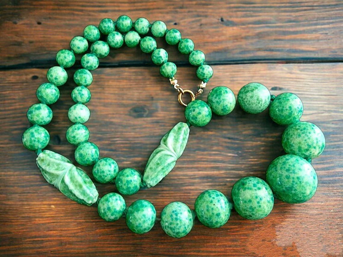 Peking Glass Carved Beaded Necklace, Czech Art Deco, Graduated Green Beads, Vintage etsy.me/45Os7af #necklace #PekingGlass #Czech #green #vintage #graduatedBeads #handknotted #carvedBeads #artGlass #ArtDeco #speckled #roaringTwenties #glassJade