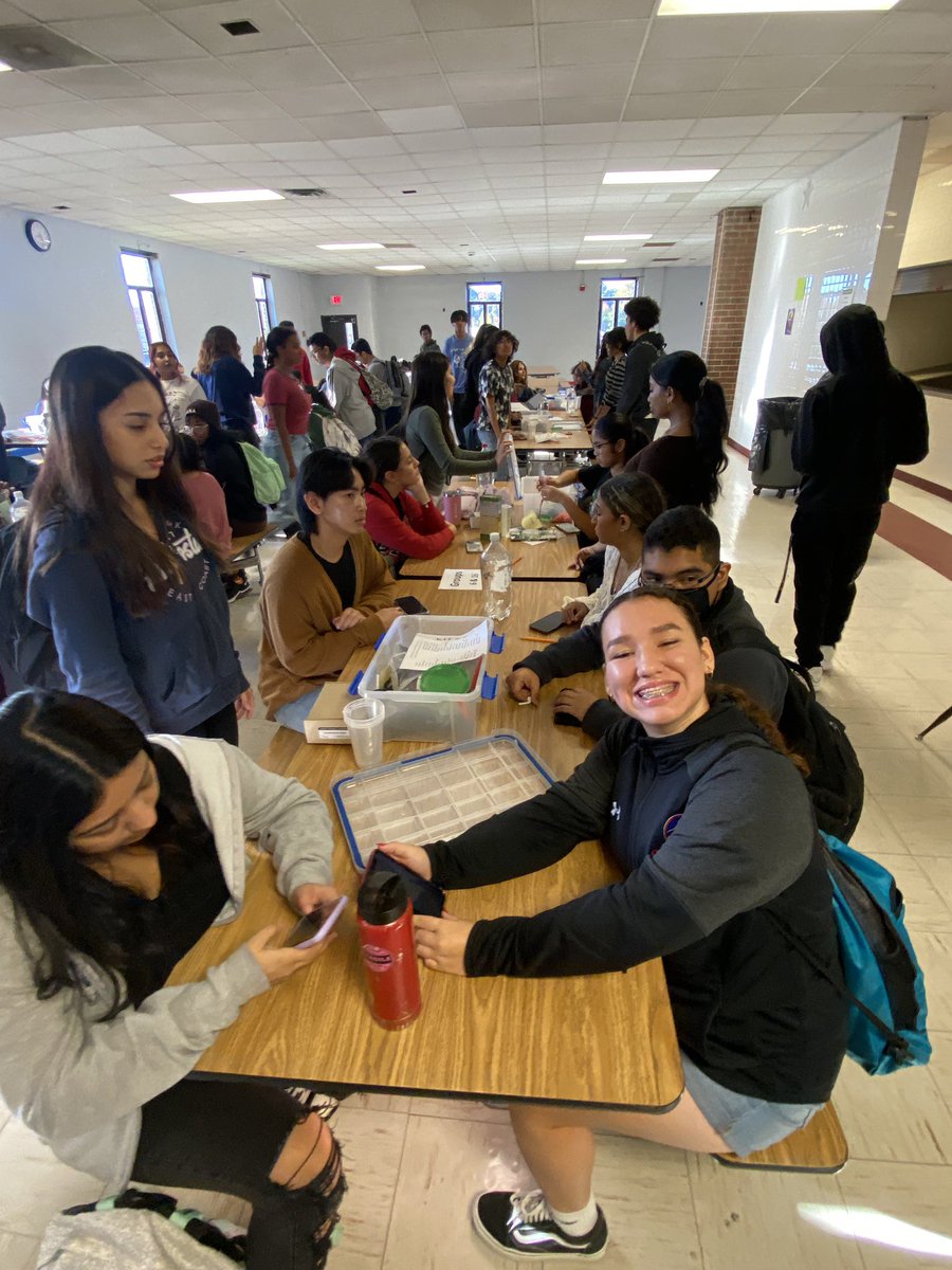 Prepping before the busses arrive. Group IV Interdisciplinary Science Project today <a href="/VAStateParks/">Virginia State Parks</a> <a href="/IB_DP/">IB Diploma Programme</a>