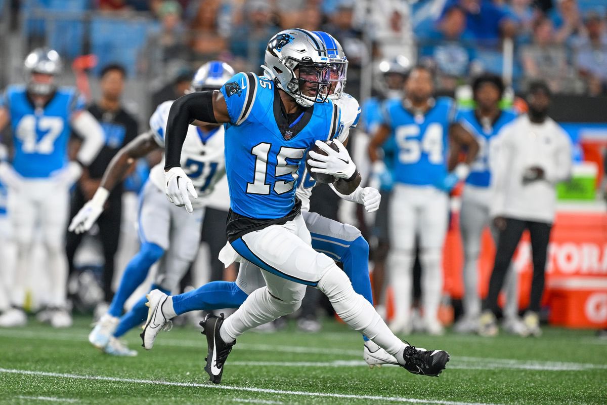 TampaToucans's tweet photo. We have traded RB Justice Hill to @ChicagoCapybara for rights to their 2025 2nd Round Draft Pick. We have also traded WR Jonathan Mingo to @WentzWoodchucks for rights to one of their 2026 2nd Round Draft Picks. https://t.co/huV5C5mQRd