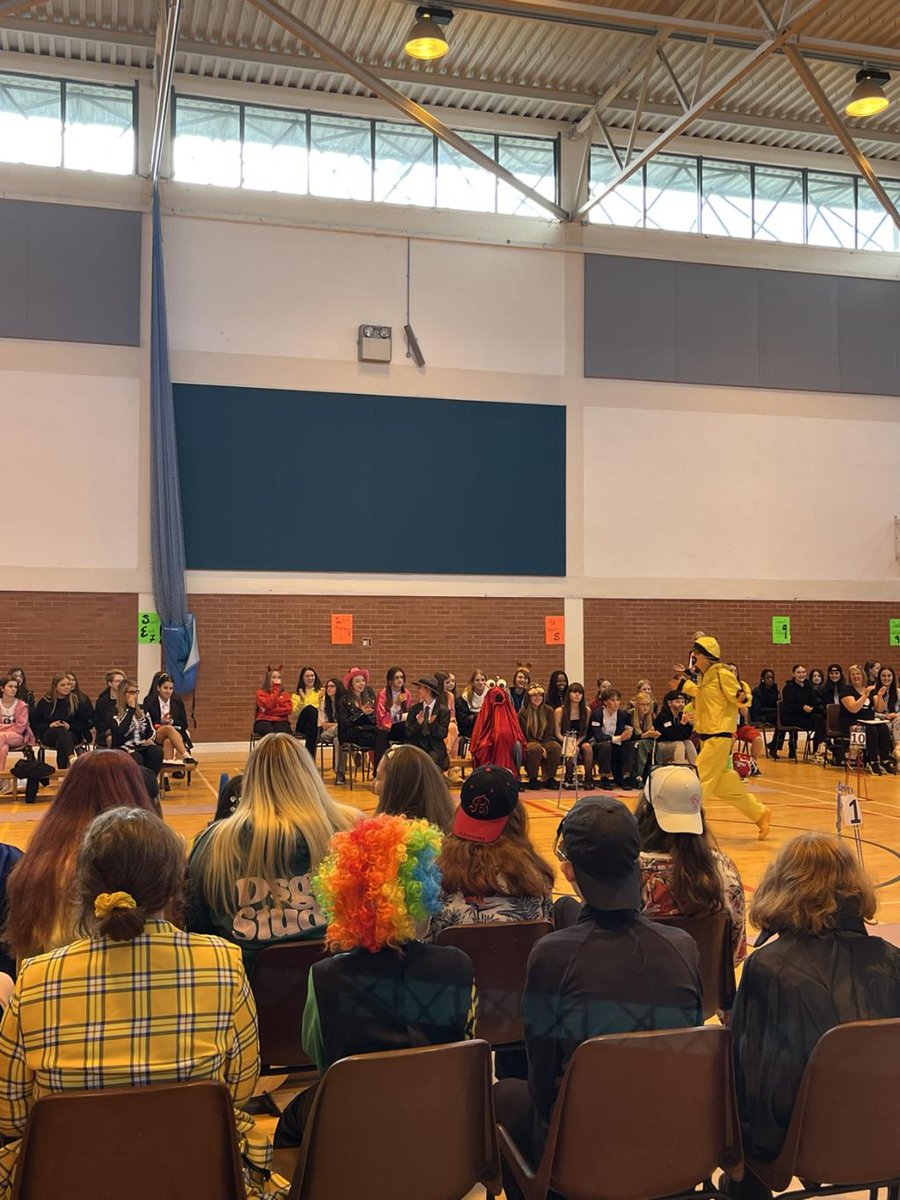 ursulinecork's tweet photo. Today marked the second official House Competition. The houses competed in a fancy dress fashion show. We saw some creative and sustainable costumes in which the judges had a hard time choosing the winners. Each house showed immense team spirit. Great fun was had by all! https://t.co/DixySXRfs6