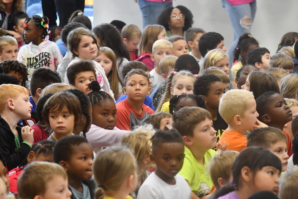 CUSD205's tweet photo. Project Fit America at Steele Elementary School #WeareSteele #Thisis205 https://t.co/VIbRV9m2VN https://t.co/xj42rVOiue