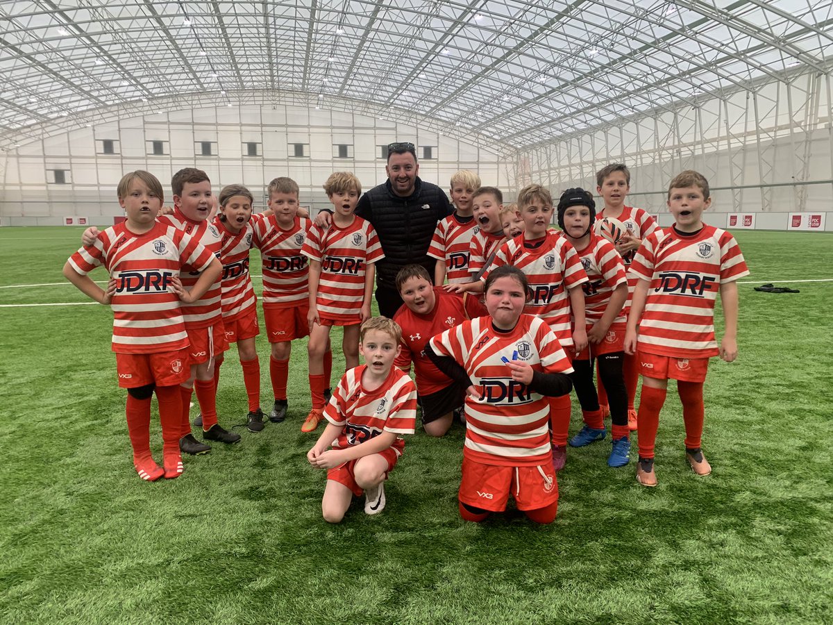 Thank you to @Penrhys_Primary for a fantastic afternoon of rugby. Lots of development throughout. Many new players introduced to the game today. @USWBScRugby @USWSport @PontypriddI Thank you to everyone that made the game possible.