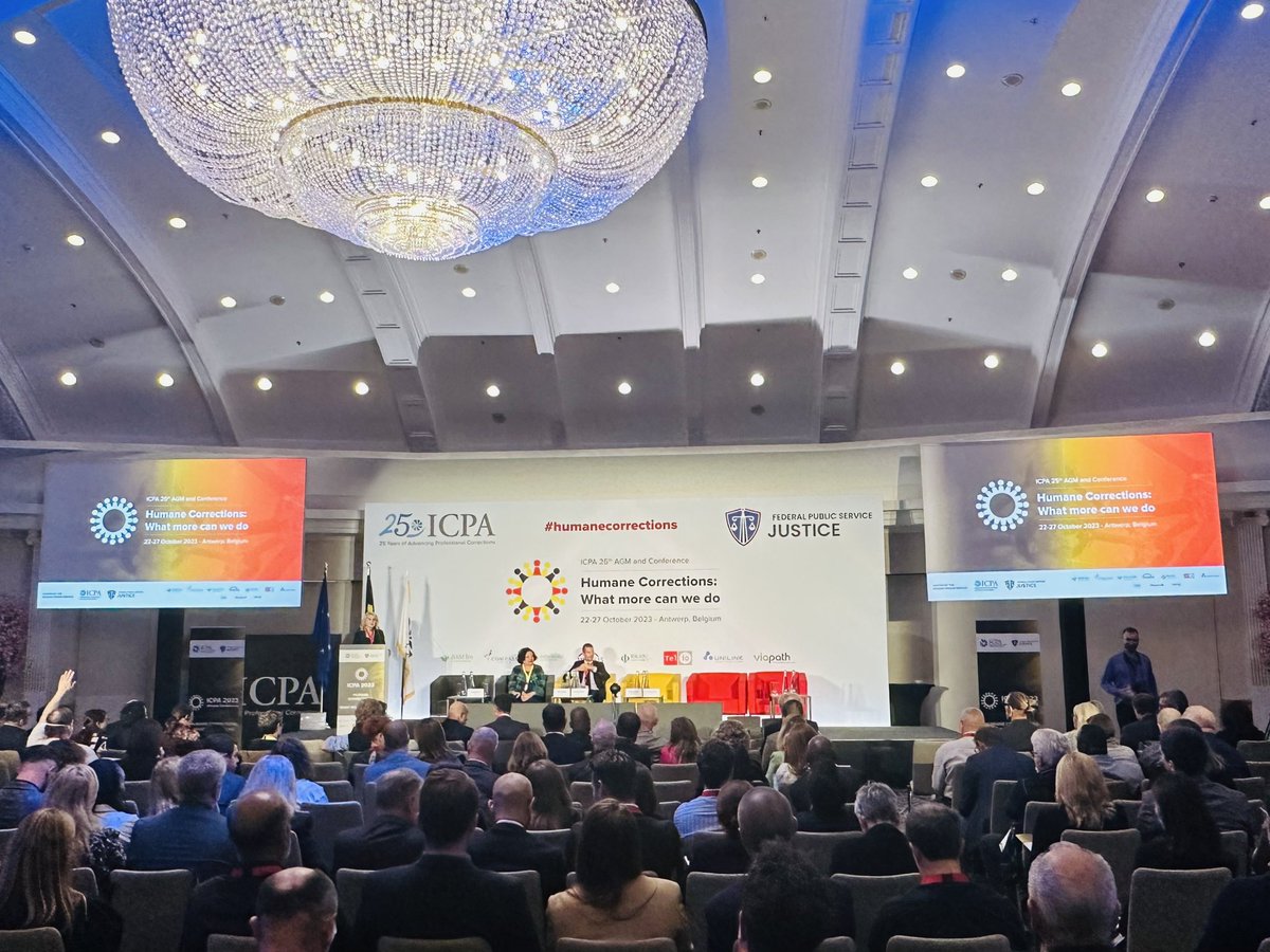 ph_meissner's tweet photo. Returning after 5οΈβ£ days of intense & inspiring consultations on #humanecorrections during #ICPA's conference in Belgium. π§πͺ
In #UNODC, we will persist in supporting #prison services πwide to translate the #MandelaRules & minimum standards into actual practice!
#PrisonersMatter https://t.co/p3YHrTELTO