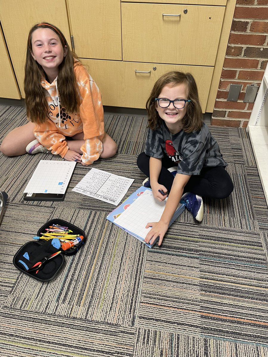 Mystery pictures with our 2nd grade buddies this morning! We love starting Friday with <a href="/Holtclass/">Katie Holt</a> ! <a href="/ayerelementary/">Ayer Elementary</a>