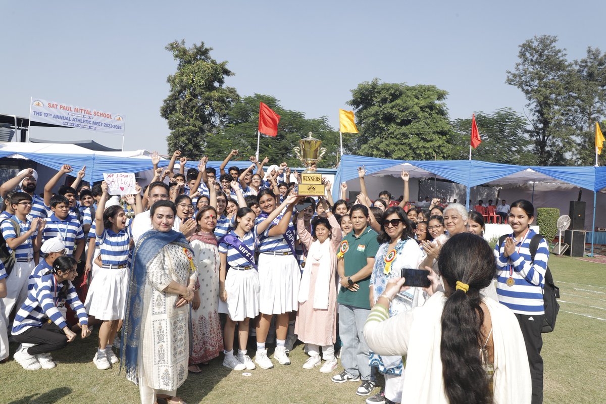 Namya Joshi (Minecraft + Adobe Student Ambassador) tweet media