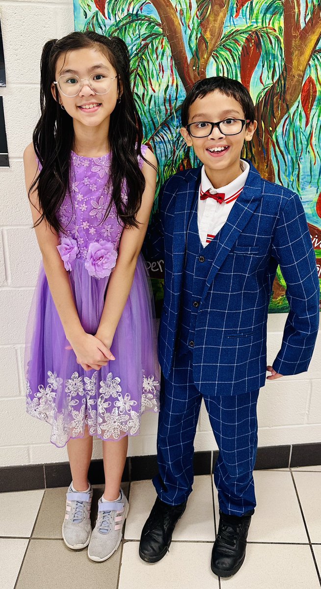 Zohrin Mawji (@zohrinm) on Twitter photo Thank you to our Grade 5 students for helping us run an extraordinarily smooth school wide photo day <a href="/RedWillowPS/">Red Willow PS</a> their hard work, dedication, and enthusiasm was evident throughout the day. Thank you to our Grade 5 students for helping us run an extraordinarily smooth school wide photo day <a href="/RedWillowPS/">Red Willow PS</a> their hard work, dedication, and enthusiasm was evident throughout the day.