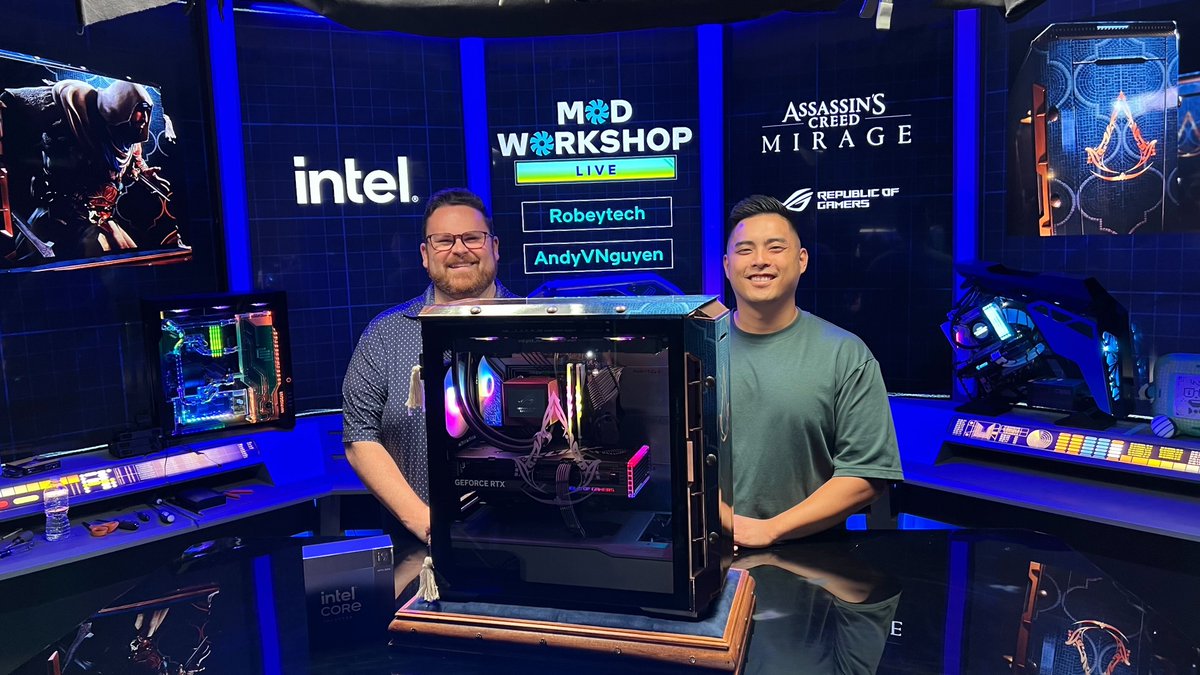 IntelGaming's tweet photo. Last week on #ModWorkshop, @robeytech and @andyv_nguyen built an #AssassinsCreed Mirage PC w/ @ASUS_ROG.
Here's your chance to win it! Ft. an #IntelCore 14th Gen processor and custom case by @BlueHorse_STU 👀
Enter the giveaway: https://t.co/2qVKxr6KQF https://t.co/wccTzwt5Ul