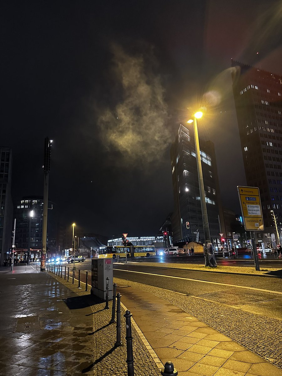 triinkd's tweet image. Oh how I love this city♥️ #berlin