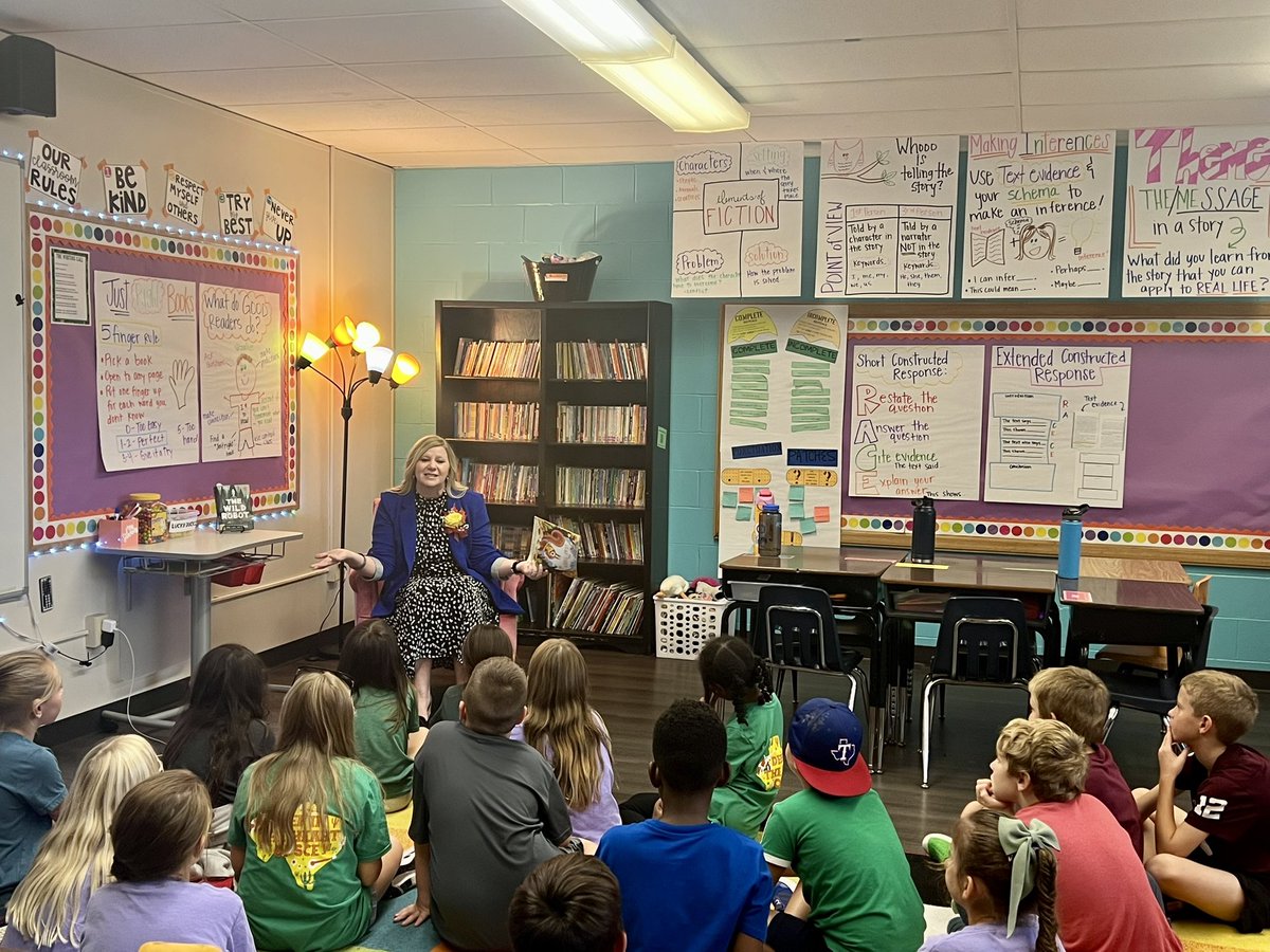 Sarah-Kate Miller (@skmiller_) on Twitter photo Thank you to <a href="/IamBranum/">Tabitha Branum</a> AKA “Cason’s Mom” for coming to read for Richardson Reads <a href="/sce_eagles/">Spring Creek Elementary</a> #RISDBelieves #RISDWeAreOne #ProudtoBeSCE Thank you to <a href="/IamBranum/">Tabitha Branum</a> AKA “Cason’s Mom” for coming to read for Richardson Reads <a href="/sce_eagles/">Spring Creek Elementary</a> #RISDBelieves #RISDWeAreOne #ProudtoBeSCE