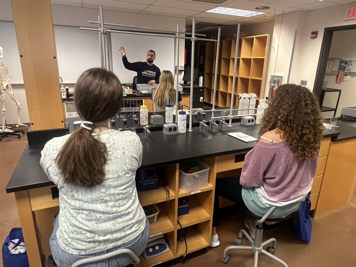 QCHS Career Pathways tweet media