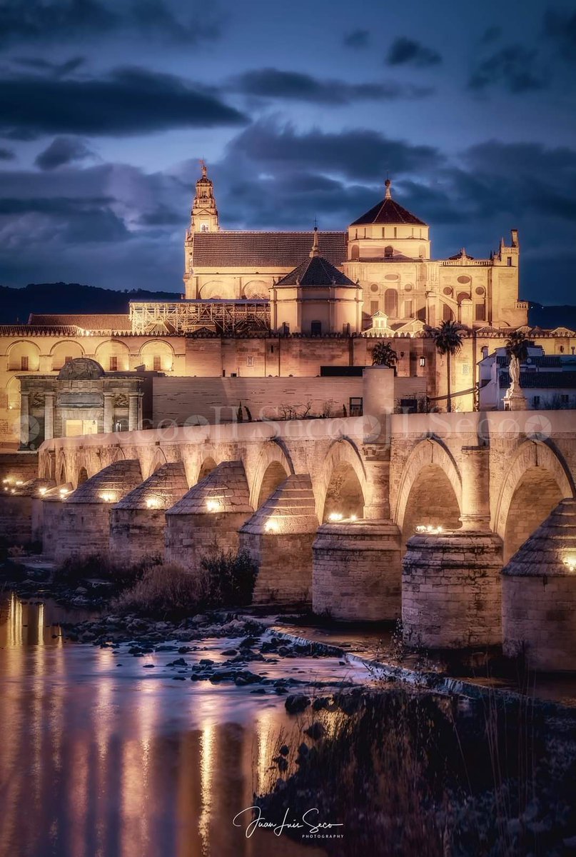 Cordoba_spain's tweet photo. 💙 Córdoba sultana y mora...

#CórdobaEsp https://t.co/pJSBHEVOPh