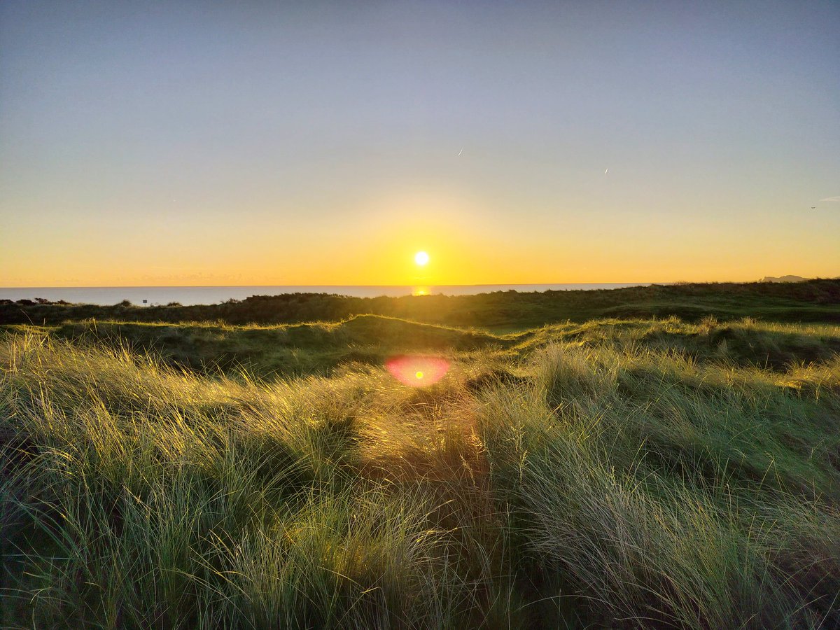 ianmccormack10's tweet photo. @IslandGolfClub Was pretty epic the other morning https://t.co/3r3sxrE1pk