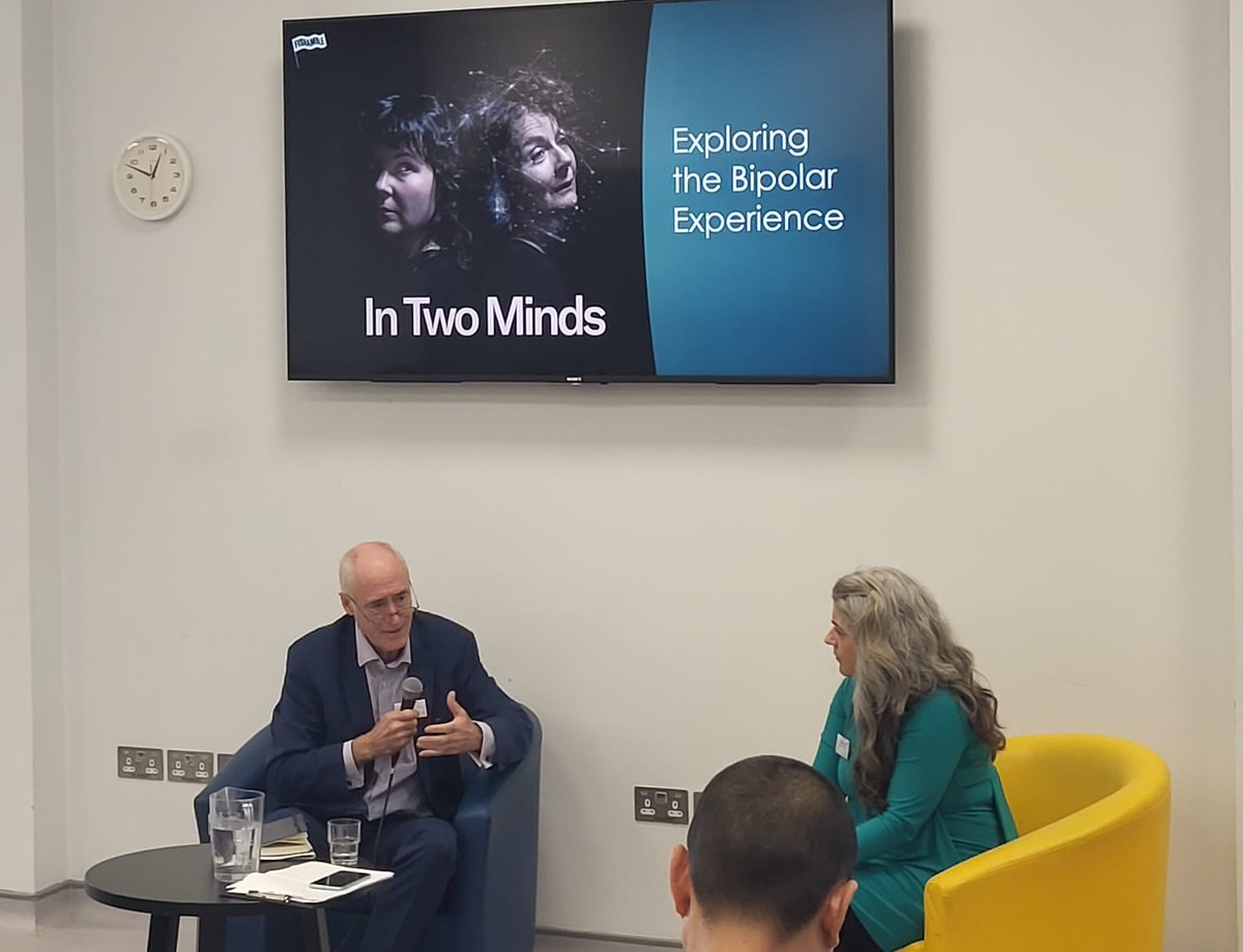 RoNevx's tweet photo. Joanne Ryan @boscamilis presented a case #InTwoMinds, #NewPlay exploring a personal dynamic relationship of mother & daughter with #LivedExperiences of #bipolar disorder.
Explaining the process of this quality outstanding new work.
Prof Brian Lawlor moderated this discussion. https://t.co/3c6DHQgb1J