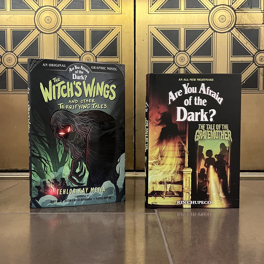 Creep into #Halloween with these middle-grade reads inspired by @nickelodeon’s classic #AreYouAfraidOfTheDark? horror franchise. These haunting tales are sure to keep readers up all night…and hiding under the covers! #AreYouAfraidOfTheDarkBook #AreYouAfraidOfTheDarkGN