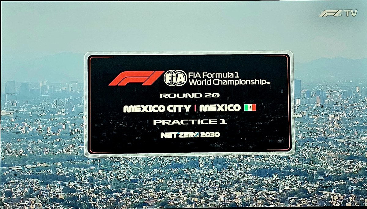 tuamigoelbob's tweet image. #Practice1 de 3 del @mexicogp!!!

Envidia de la buena a todos los que están en el #ForoSol en este momento. 

#Round19 no 20 pero !que más da!

Tenemos @F1 este fin de semana y es en 🇲🇽!!!  

#MexicoGP