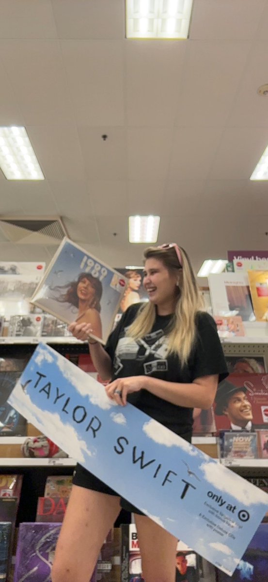 When you virtually go to <a href="/Target/">Target</a> with one of your besties for #1989TaylorsVersion <a href="/KNettles_13/">Karrin</a> <a href="/taylorswift13/">Taylor Swift</a> <a href="/taylornation13/">Taylor Nation</a>