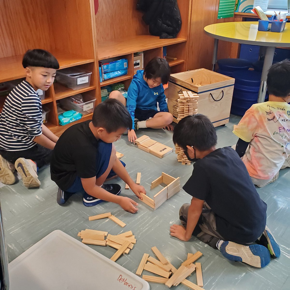 LaurenDeMarinis's tweet image. Our first Room 16 Fun Friday of the year! We have a class increase of 26 points in Math and 31 points in ELA on @IXLLearning so far this year! #progess #learningisfun @A_RiveraNY @PTAJackson